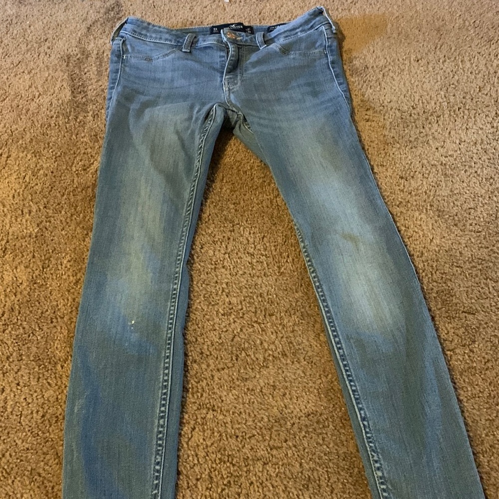 Brand: Holister, size 5R